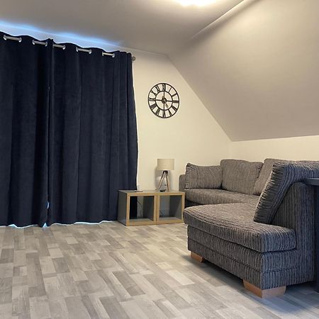 Lochside Loft - Self Catering Apartment For 2 In A Great Location For Inverness Airport And Both Cabot Highlands & Nairn Golf Courses Extérieur photo