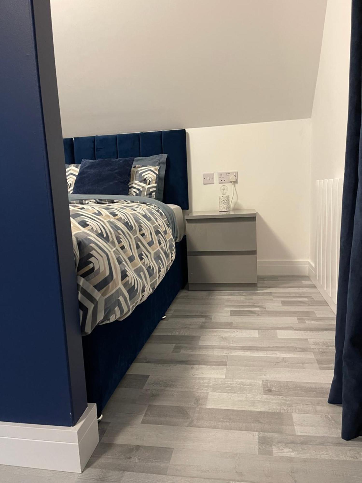 Lochside Loft - Self Catering Apartment For 2 In A Great Location For Inverness Airport And Both Cabot Highlands & Nairn Golf Courses Extérieur photo