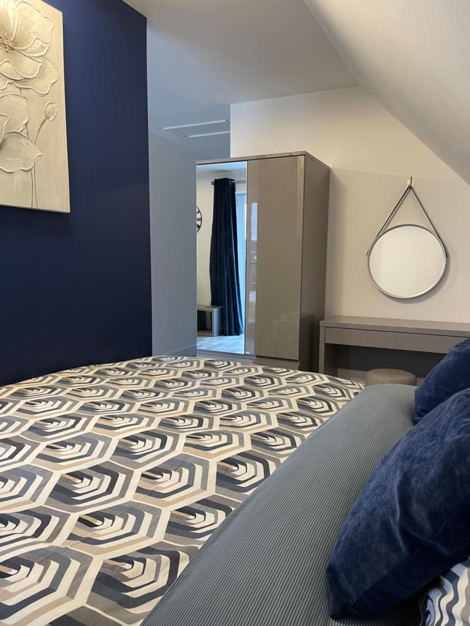 Lochside Loft - Self Catering Apartment For 2 In A Great Location For Inverness Airport And Both Cabot Highlands & Nairn Golf Courses Extérieur photo