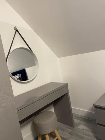 Lochside Loft - Self Catering Apartment For 2 In A Great Location For Inverness Airport And Both Cabot Highlands & Nairn Golf Courses Extérieur photo